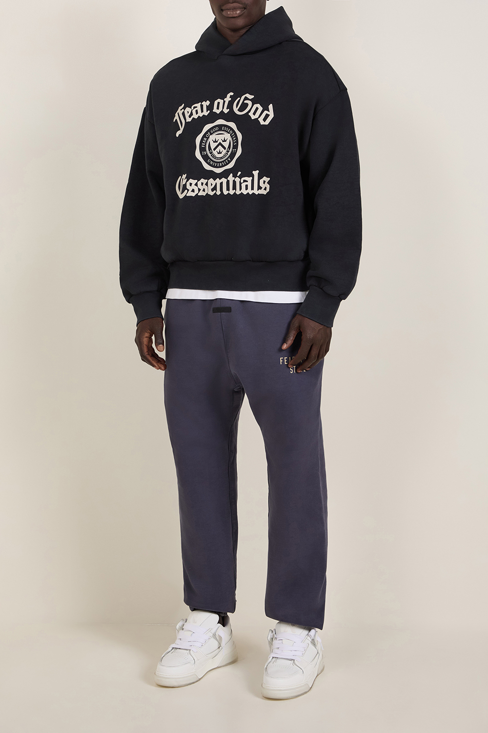 סווטשירט קפוצ'ון FEAR OF GOD ESSENTIALS